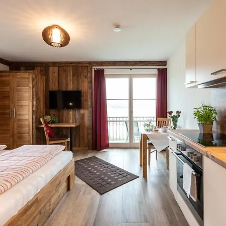Casa de hóspedes Und Wild 3*
